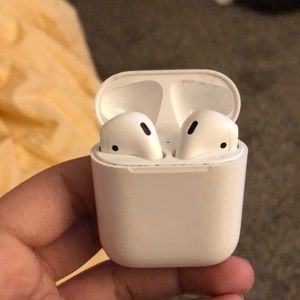 apple airpods